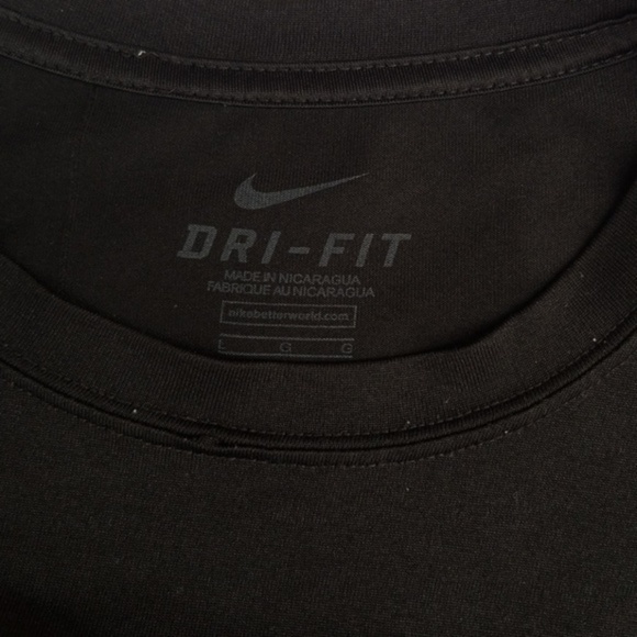 Nike Dri Fit tee XL - Picture 3 of 7